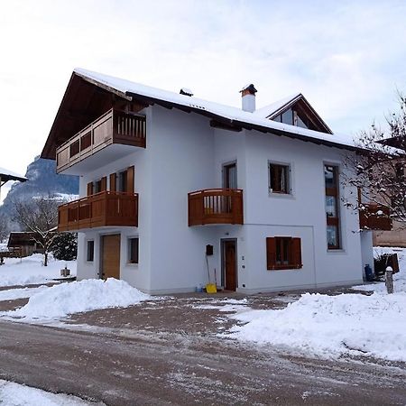 Casa Nel Verde Comano Terme Exteriör bild